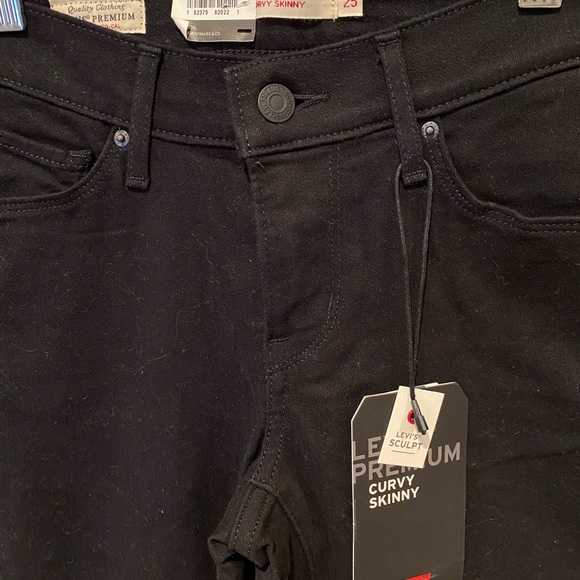 Women’s Levi’s Sculpt black denim Skinny 25 x 30 NWT - Picture 2 of 4